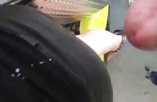 XXX Mec attache un petit étau au clitoris de la free porno sex gratuit blonde vagabonde puis verse de la cire chaude sur sa chatte